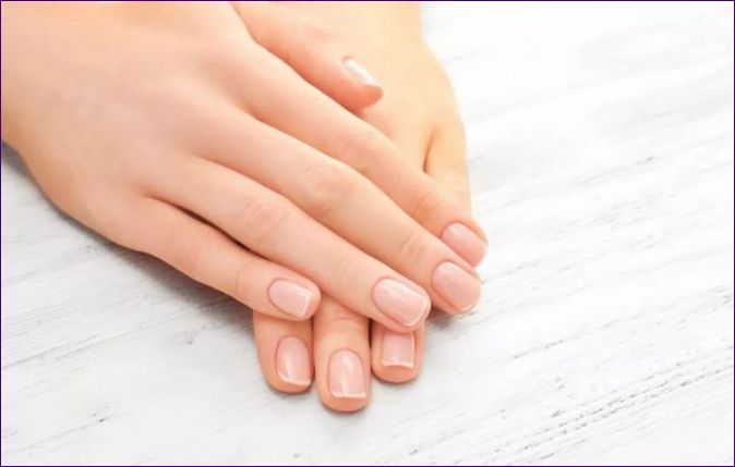 Jakie są odpowiednie kształty dla naturalnych paznokci?
